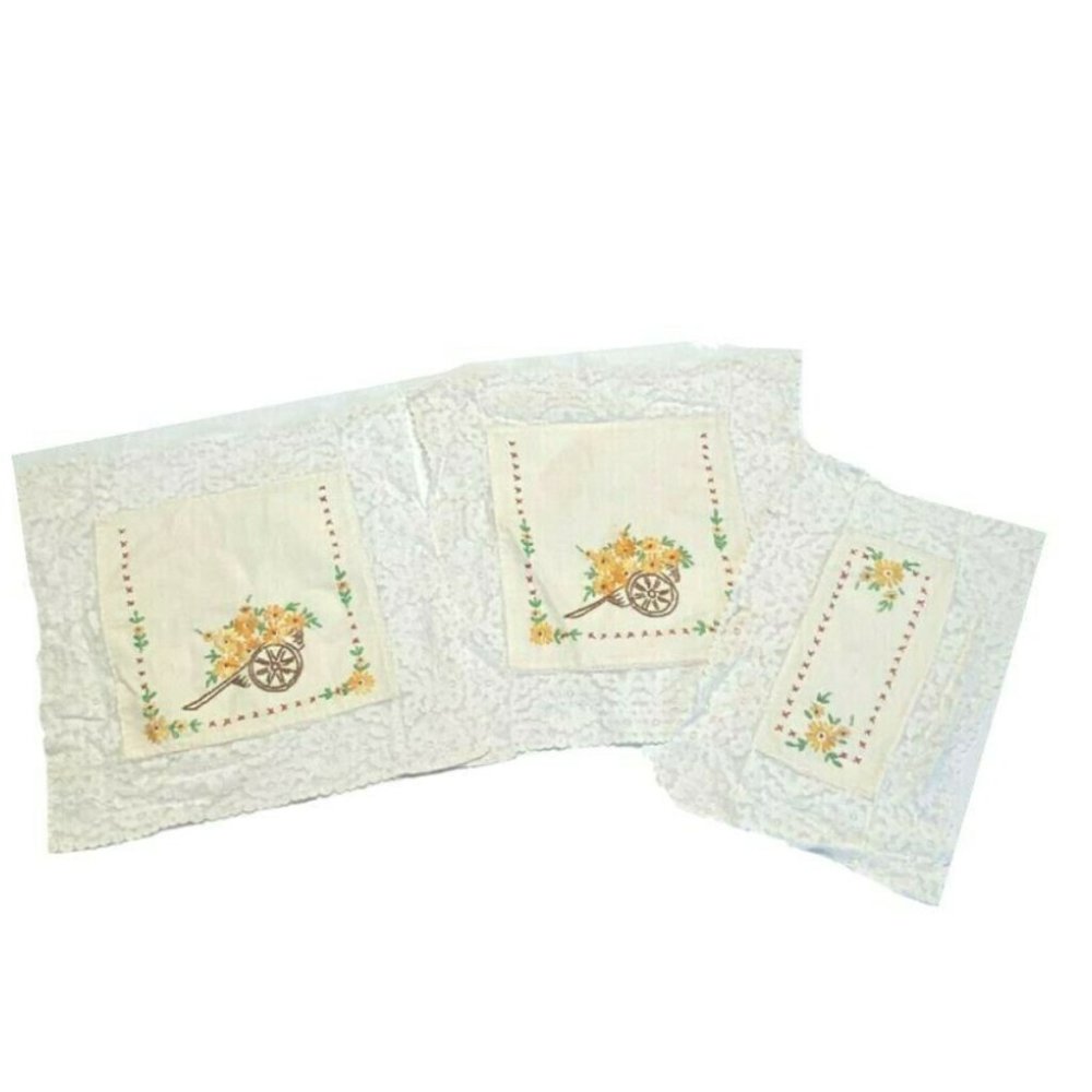 Vintage Antique Set 3 Handmade Cloths Lace Doilies
